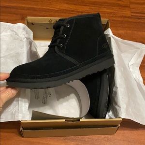 Ugg neumel ii black size 6